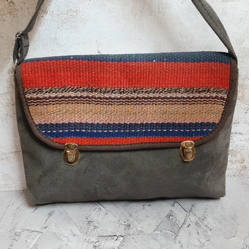 کیف رو دوشی سنتی گلیم طرح طوسی